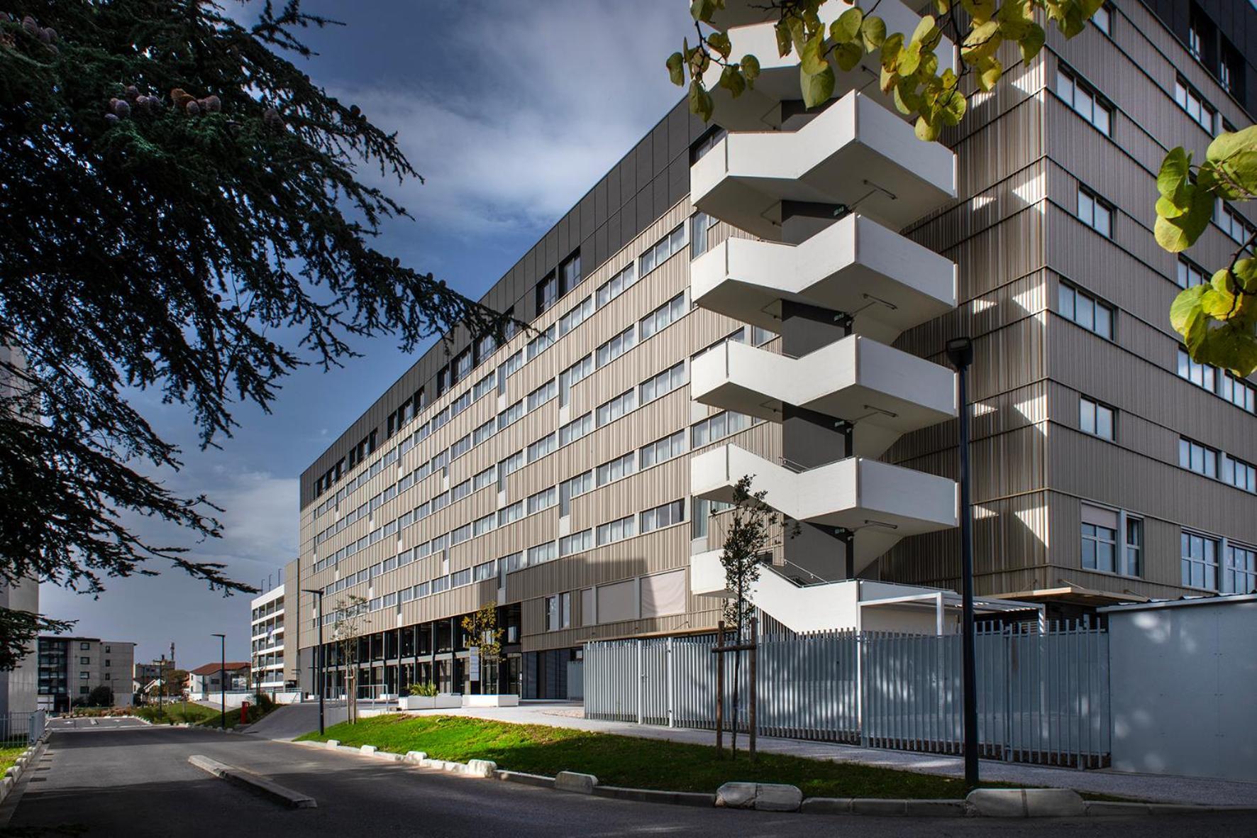 Sevenline Purpan Toulouse Exteriör bild